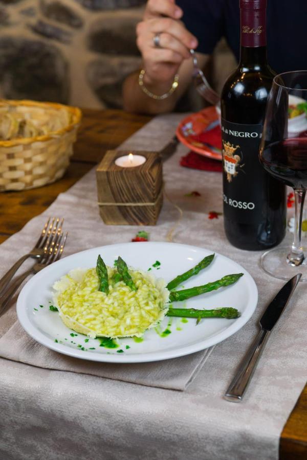 Bagnone Agriturismo La Cascina Dei Chicchi מראה חיצוני תמונה